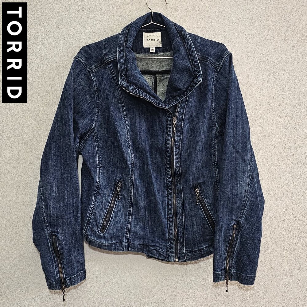 TORRID 1 Blue Denim Jeans Moto Crop Style Zip Jacket Plus Size 14/16 1X
